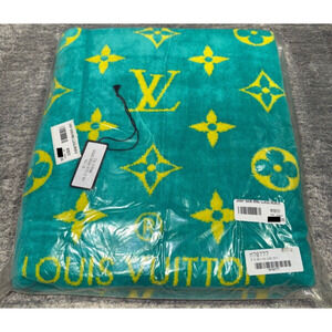 Louis Vuitton Drap Bain Menthe Yellow Monogram Classic Logo Bath Beach Towel